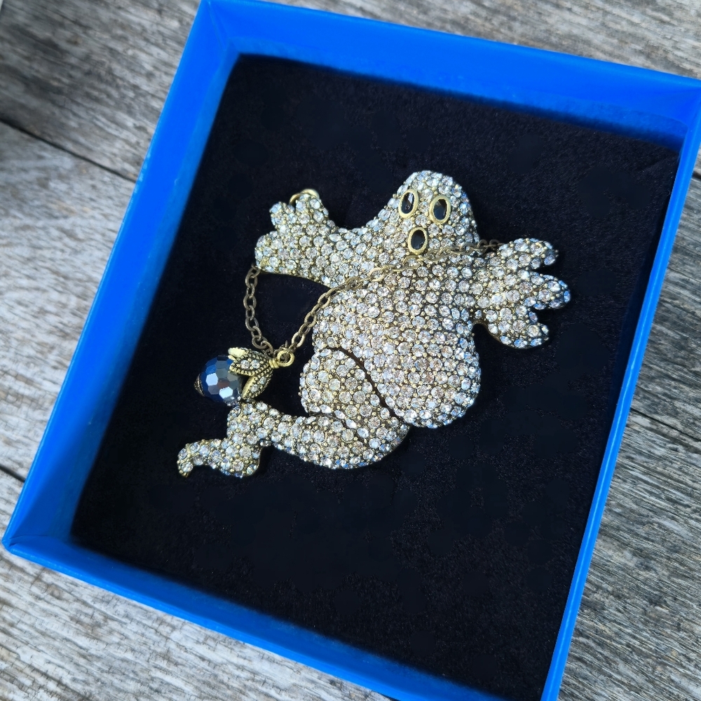 SOLD****Heidi Daus Spooktacular Ghost Designer Signed Brooch Pin original box 👻 - Picture 4 of 11